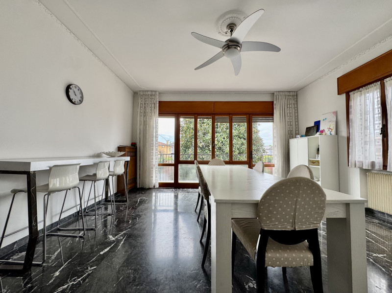 Rossano Veneto - Villa singola su lotto di 650 mq - Euro 299.000

Open House Day, Sabato 9 Maggio...