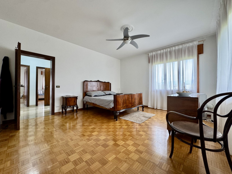 Rossano Veneto - Villa singola su lotto di 650 mq - Euro 299.000

Open House Day, Sabato 9 Maggio...