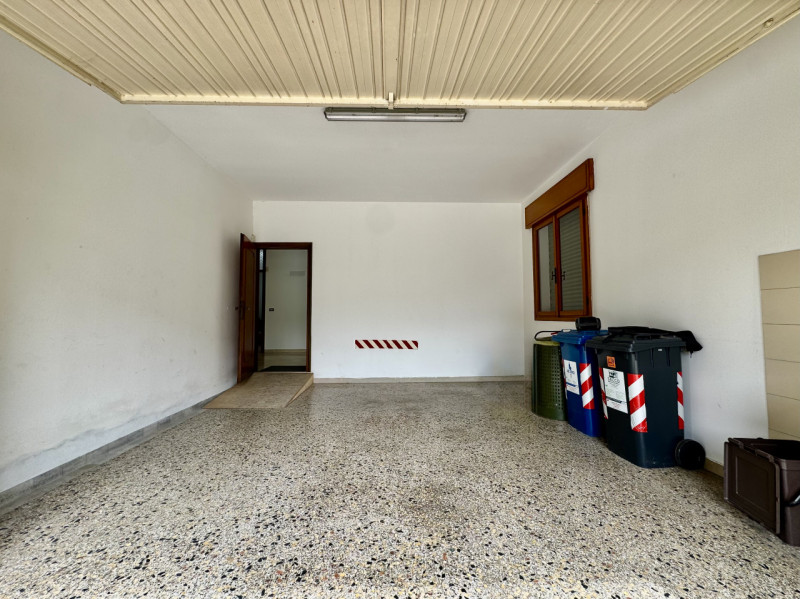 Rossano Veneto - Villa singola su lotto di 650 mq - Euro 299.000

Trattativa riservata Unica Immo...