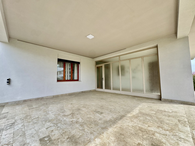 Rossano Veneto - Villa singola su lotto di 650 mq - Euro 299.000

Trattativa riservata Unica Immo...