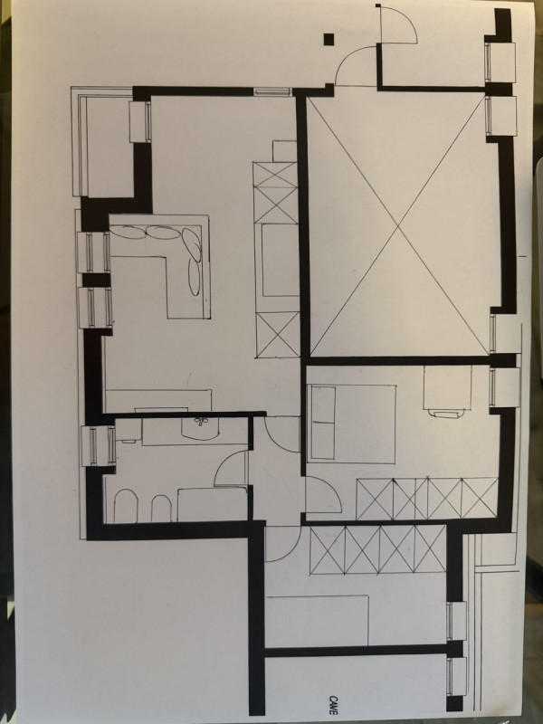 (Per INFO Vittorio 3517343301) Proponiamo in vendita un accogliente appartamento trilocale di cir...