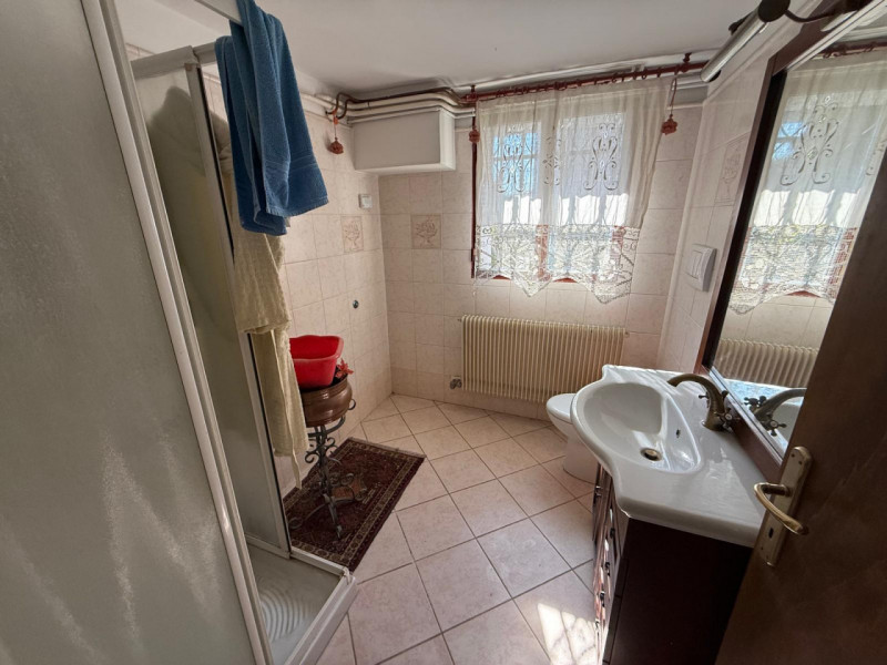 A Marocco di Mogliano Veneto, in zona tranquilla e residenziale, proponiamo in vendita ampia porz...