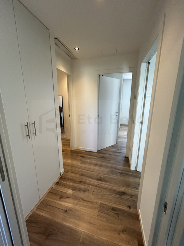 In vendita, nel cuore di Limena, proponiamo un elegante appartamento trilocale situato al secondo...