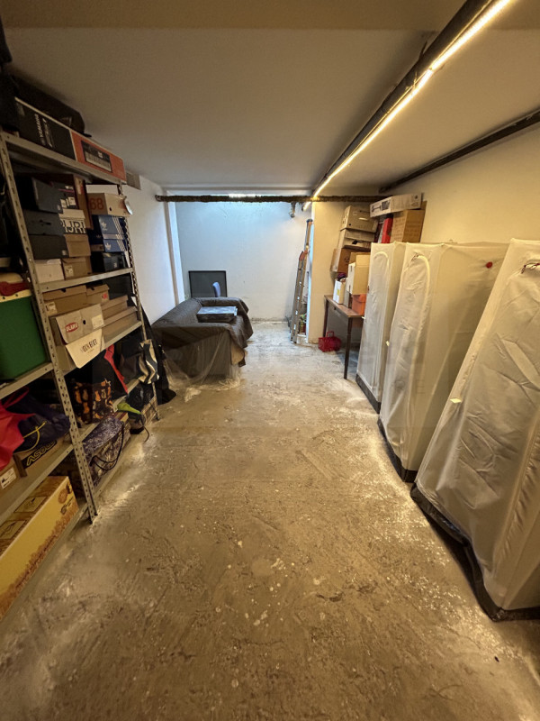 In vendita, nel cuore di Limena, proponiamo un elegante appartamento trilocale situato al secondo...