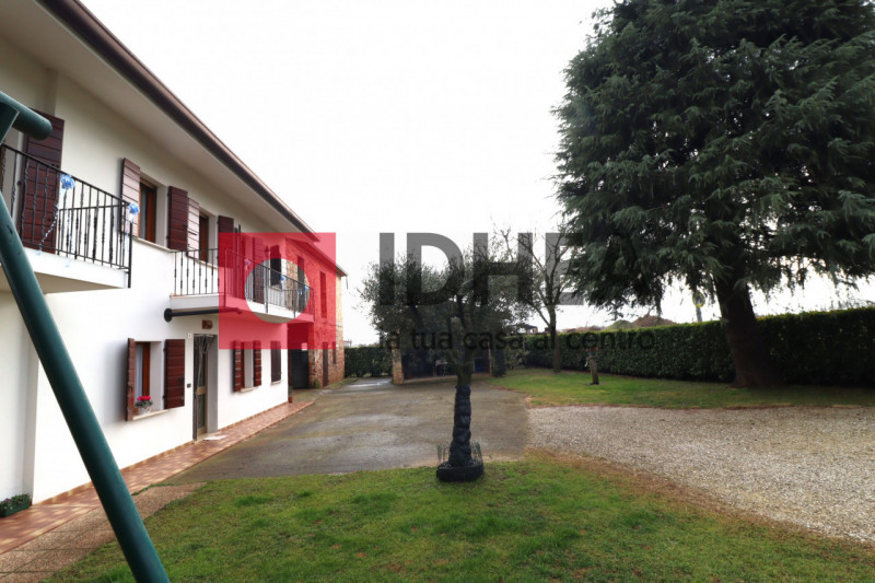 PONZANO VENETO

""" RIFERIMENTO FRP3 """

L'agenzia immobiliare Idhea ha il piacere di proporvi q...