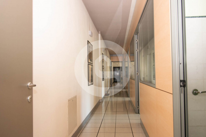 Proponiamo in vendita un prestigioso capannone artigianale situato nella frazione di Arsego, nel ...