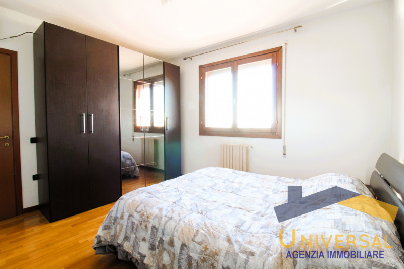 ARSEGO - In zona centralissima,che permette di raggiungere tutti i servizi del paese, quali scuol...