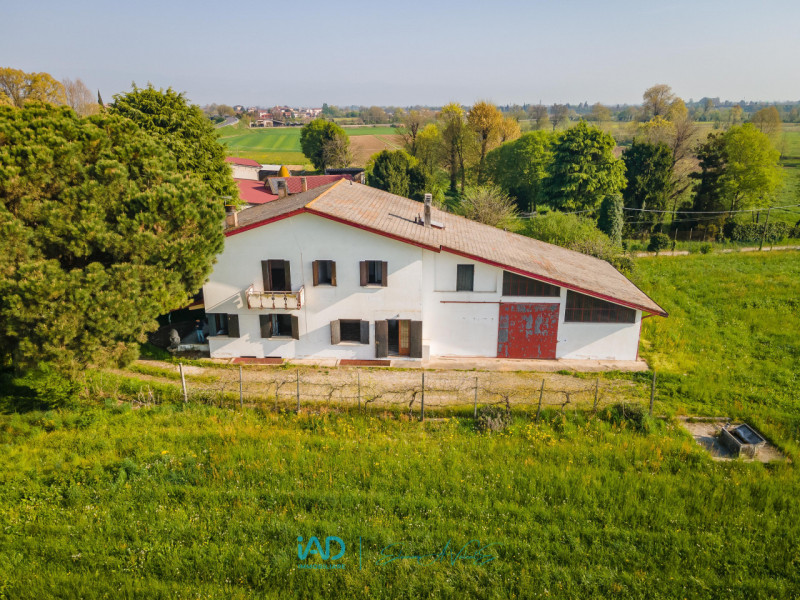 Se stai cercando una casa che ti dia davvero SPAZIO, INDIPENDENZA e QUALITÀ DI VITA, fermati un a...