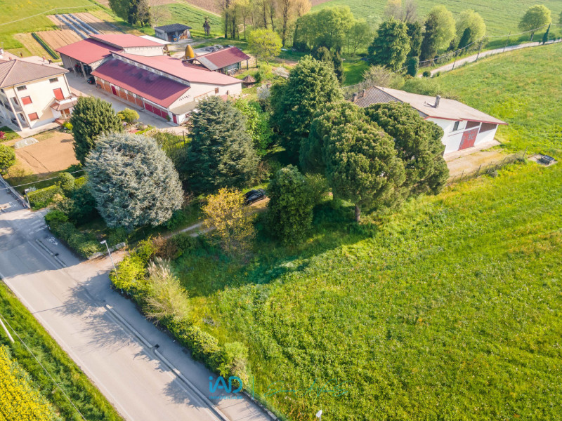 Se stai cercando una casa che ti dia davvero SPAZIO, INDIPENDENZA e QUALITÀ DI VITA, fermati un a...