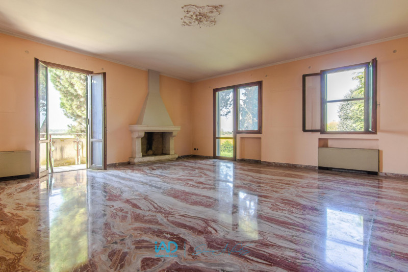 Se stai cercando una casa che ti dia davvero SPAZIO, INDIPENDENZA e QUALITÀ DI VITA, fermati un a...