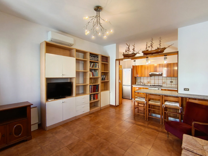 Rif. PS240
Situata nel cuore di Piove di Sacco, proponiamo in vendita una casa indipendente accos...