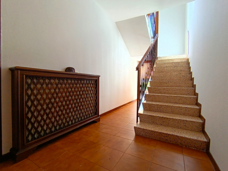 Rif. PS240
Situata nel cuore di Piove di Sacco, proponiamo in vendita una casa indipendente accos...