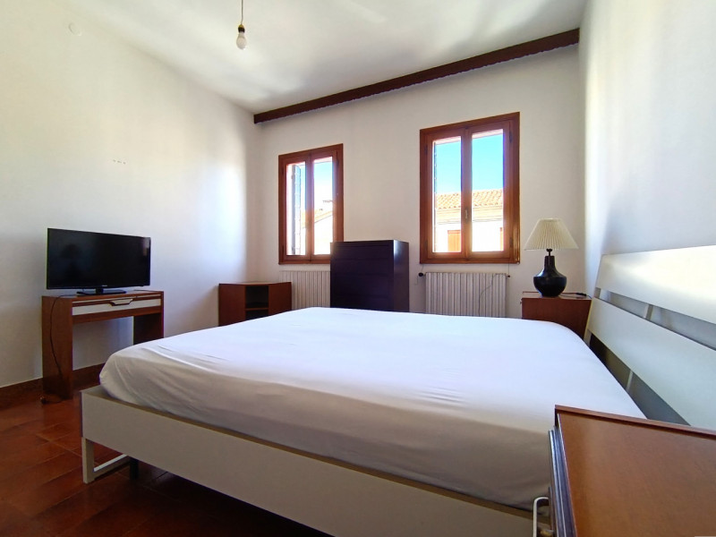 Rif. PS240
Situata nel cuore di Piove di Sacco, proponiamo in vendita una casa indipendente accos...