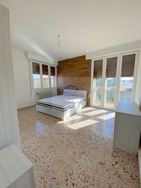 PADOVA - S.GIUSEPPE

In zona tranquilla e comodo a tutti i servizi offerti dal quartiere, apparta...