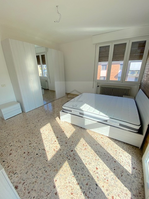 PADOVA - S.GIUSEPPE

In zona tranquilla e comodo a tutti i servizi offerti dal quartiere, apparta...