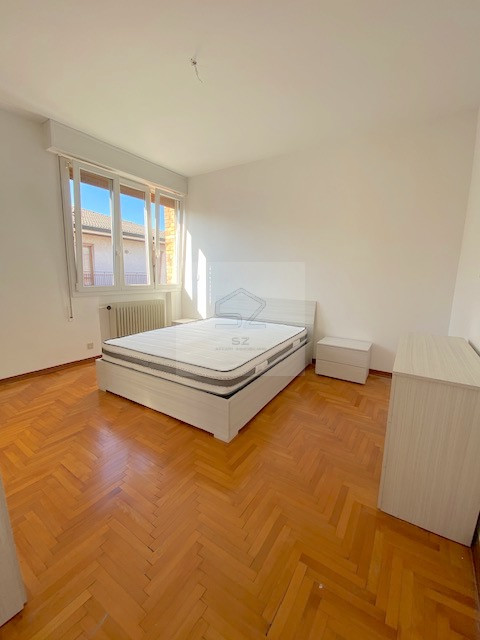 PADOVA - S.GIUSEPPE

In zona tranquilla e comodo a tutti i servizi offerti dal quartiere, apparta...