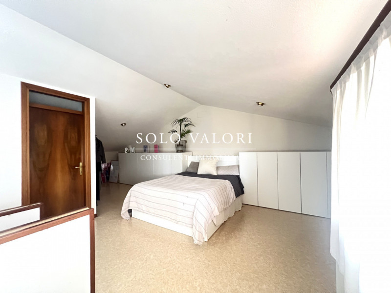 Rif. B486 (per info 338 9387816 Matteo)

Casa indipendente situata in una frazione di Castelfranc...