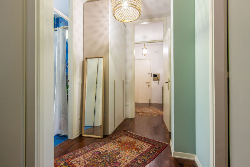 In Piazza Petrarca, davanti alla chiesa del Carmine, proponiamo appartamento sito su un complesso...