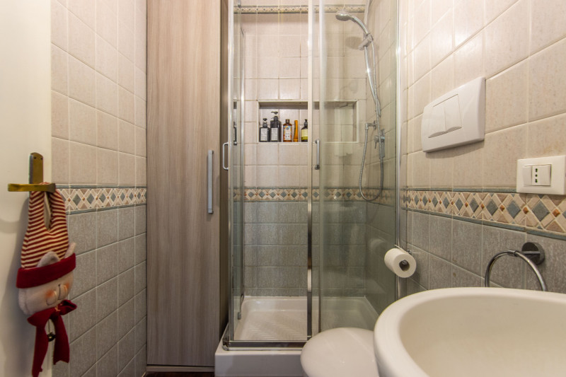 In Piazza Petrarca, davanti alla chiesa del Carmine, proponiamo appartamento sito su un complesso...