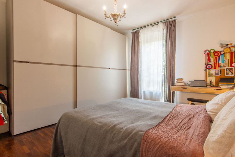 In Piazza Petrarca, davanti alla chiesa del Carmine, proponiamo appartamento sito su un complesso...