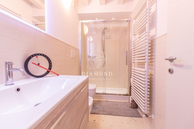 DISPONIBILE DAL 01 AGOSTO 2026.

Falzè di Trevignano: mini appartamento disposto su due livelli (...