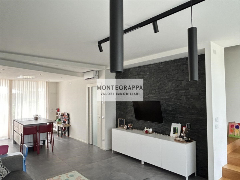 NOSTRA ESCLUSIVA - La casa che stavi aspettando è finalmente disponibile!

Non è solo una casa, è...