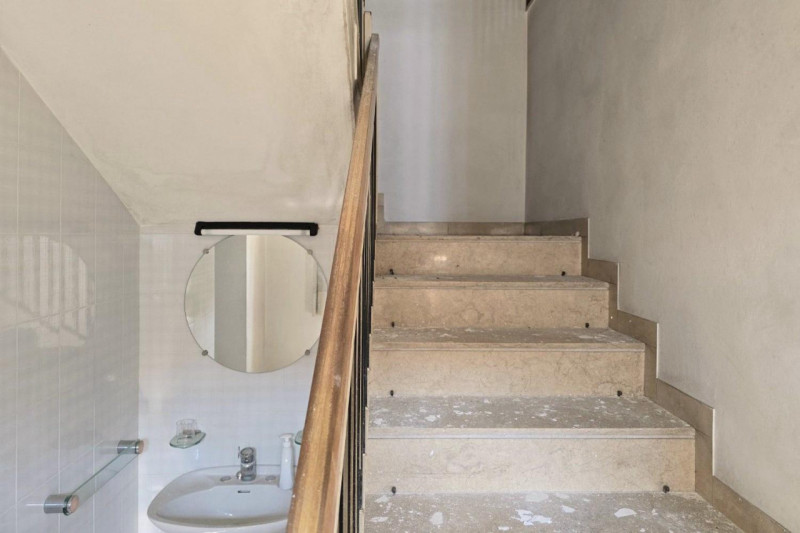 Quest’immobile viene venduto tramite asta online.

Edificio produttivo sito in Carrè (VI), via Pa...