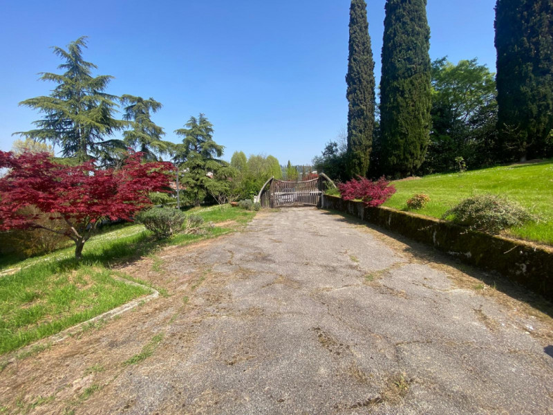 Villa unico piano - Piscina - Parco 5000 mq
Colline tra Vicenza e Arcugnano, villa singola dispos...
