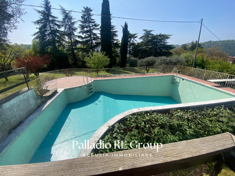 Villa unico piano - Piscina - Parco 5000 mq
Colline tra Vicenza e Arcugnano, villa singola dispos...