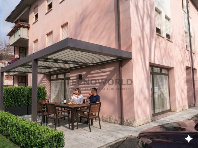 Siamo entusiasti di presentare la realizzazione del progetto di un esclusivo appartamento quadril...