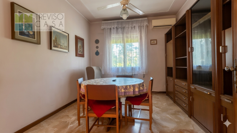 In contesto residenziale, molto tranquillo ci pregiamo proporre in vendita Villa Singola di circa...