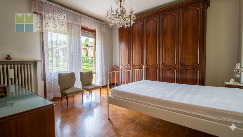 In contesto residenziale, molto tranquillo ci pregiamo proporre in vendita Villa Singola di circa...