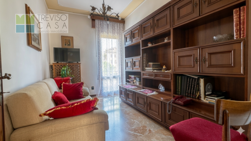 In contesto residenziale, molto tranquillo ci pregiamo proporre in vendita Villa Singola di circa...