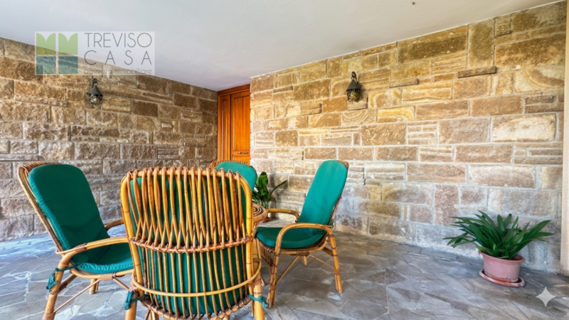 In contesto residenziale, molto tranquillo ci pregiamo proporre in vendita Villa Singola di circa...