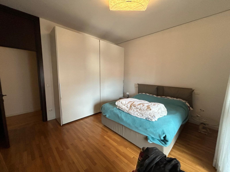 VIALE ROMA 

Inserito in una zona bene abitata, zona centrale, vicino al centro storico e ben ser...