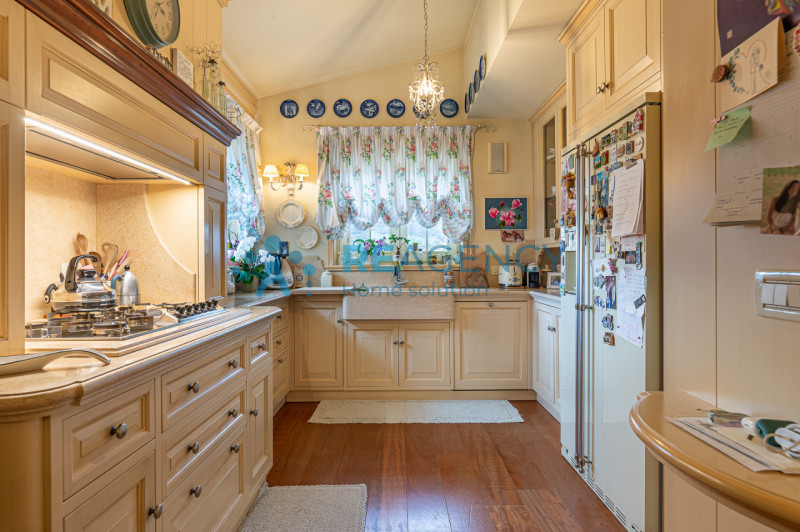 Arzignano- Quartiere Mantovano

Siete una famiglia e state cercando una villa ELEGANTE, RAFFINATA...