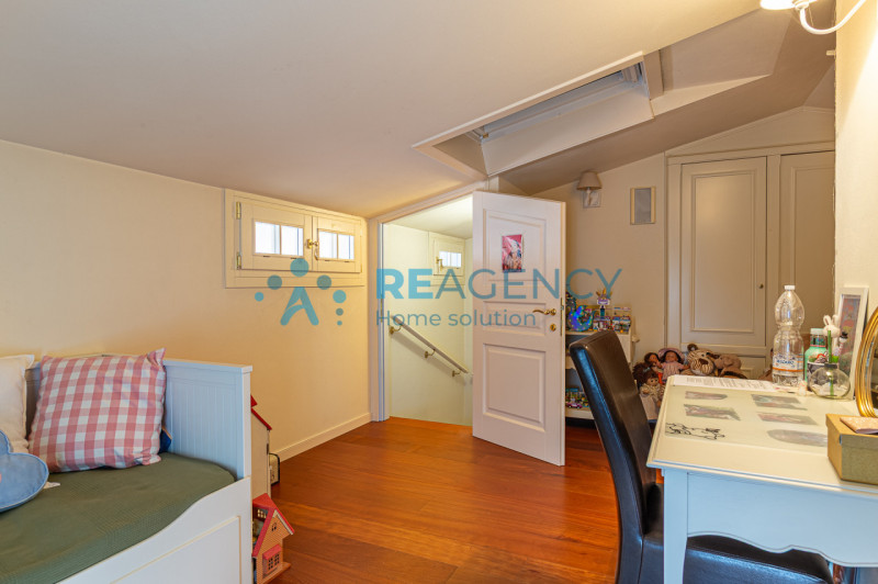 Arzignano- Quartiere Mantovano

Siete una famiglia e state cercando una villa ELEGANTE, RAFFINATA...