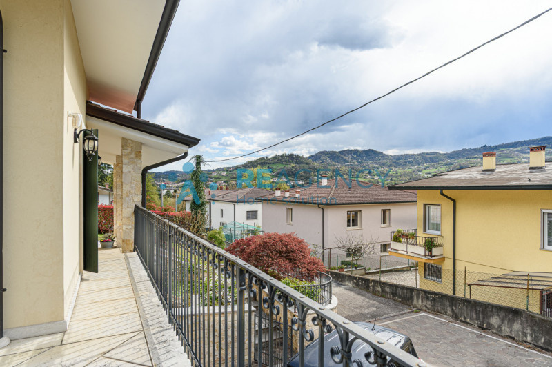 Arzignano- Quartiere Mantovano

Siete una famiglia e state cercando una villa ELEGANTE, RAFFINATA...