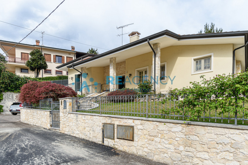 Arzignano- Quartiere Mantovano

Siete una famiglia e state cercando una villa ELEGANTE, RAFFINATA...