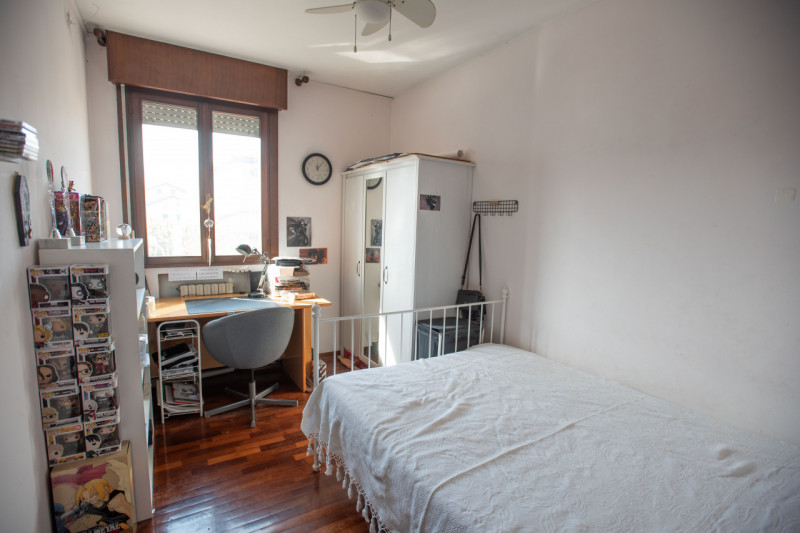 Nel cuore di Ponte di Brenta, in un contesto riservato e tranquillo su strada chiusa, proponiamo ...