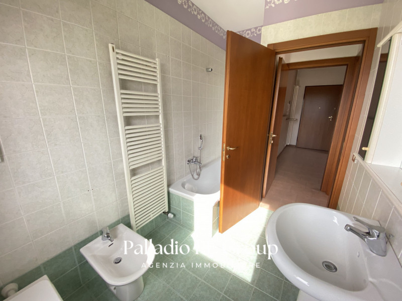 Nel cuore verdeggiante di Grumolo delle Abbadesse, in posizione centrale ma tranquilla, proponiam...