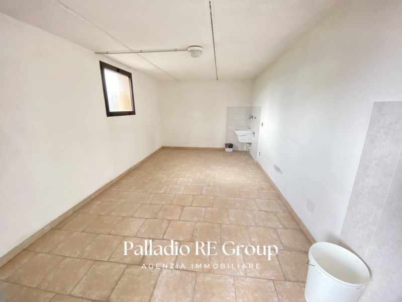 Nel cuore verdeggiante di Grumolo delle Abbadesse, in posizione centrale ma tranquilla, proponiam...