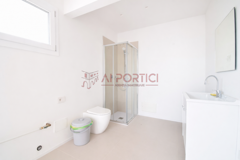 Campagnola di BRUGINE - introvabile porzione di BIFAMILIARE ristrutturata, moderna e luminosa. L'...