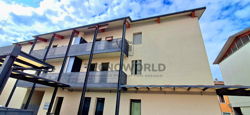 Perfetta opportunità di investimento : un raffinato appartamento trilocale al primo piano, costru...