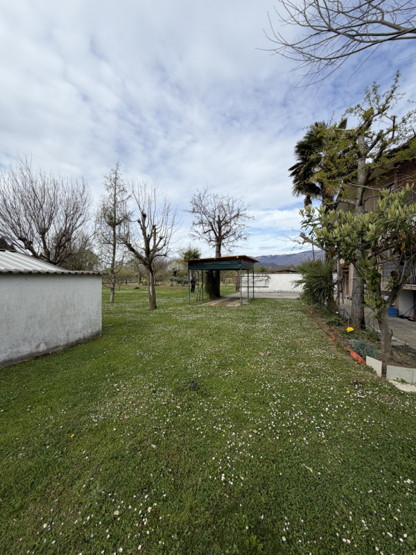 Proponiamo in vendita una splendida casa singola situata nel comune di Cappella Maggiore, ideale ...