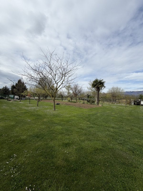 Proponiamo in vendita una splendida casa singola situata nel comune di Cappella Maggiore, ideale ...
