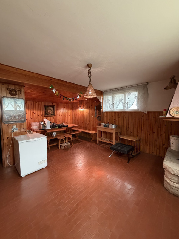 Proponiamo in vendita una splendida casa singola situata nel comune di Cappella Maggiore, ideale ...