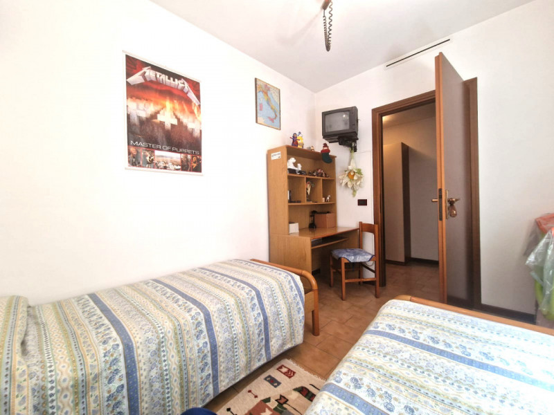 UBICAZIONE E CONTESTO

Nel comune di Vicenza, in Via Vittorio Bachelet, proponiamo in vendita un ...