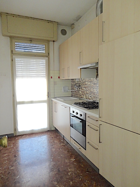 Nella zona dell'Ospedale Militare, a 15 minuti a piedi da PIazza dei Signori, è disponibile un am...