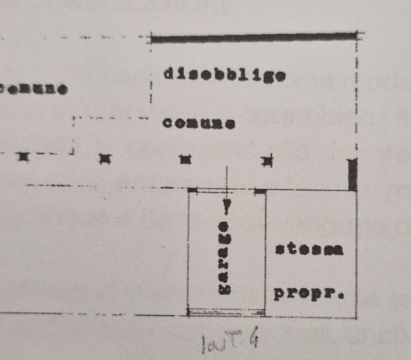 Nella zona dell'Ospedale Militare, a 15 minuti a piedi da PIazza dei Signori, è disponibile un am...